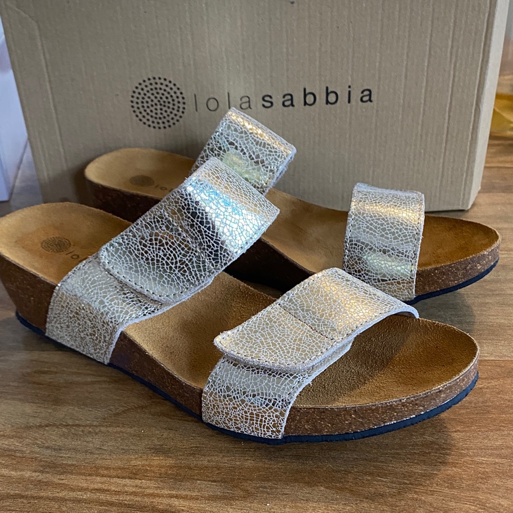 Women's Gold Wedge Sandals NIB
